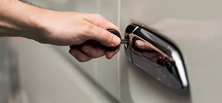 Why Choose Our Auto Locksmith Team in Sarasota, FL?