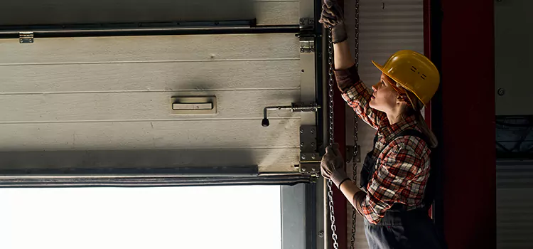 Addressing Common Garage Door Stoppage Issues in Sarasota, FL